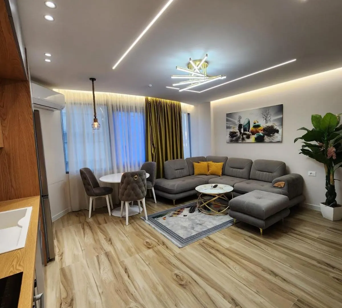 Orange City Center Apartment Tirana Albania